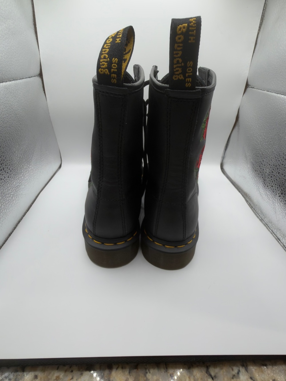 Dr. Martens 1460 Vonda Rose Embroidered Leather Boots Black – Women’s Size 9 - Picture 2 of 6